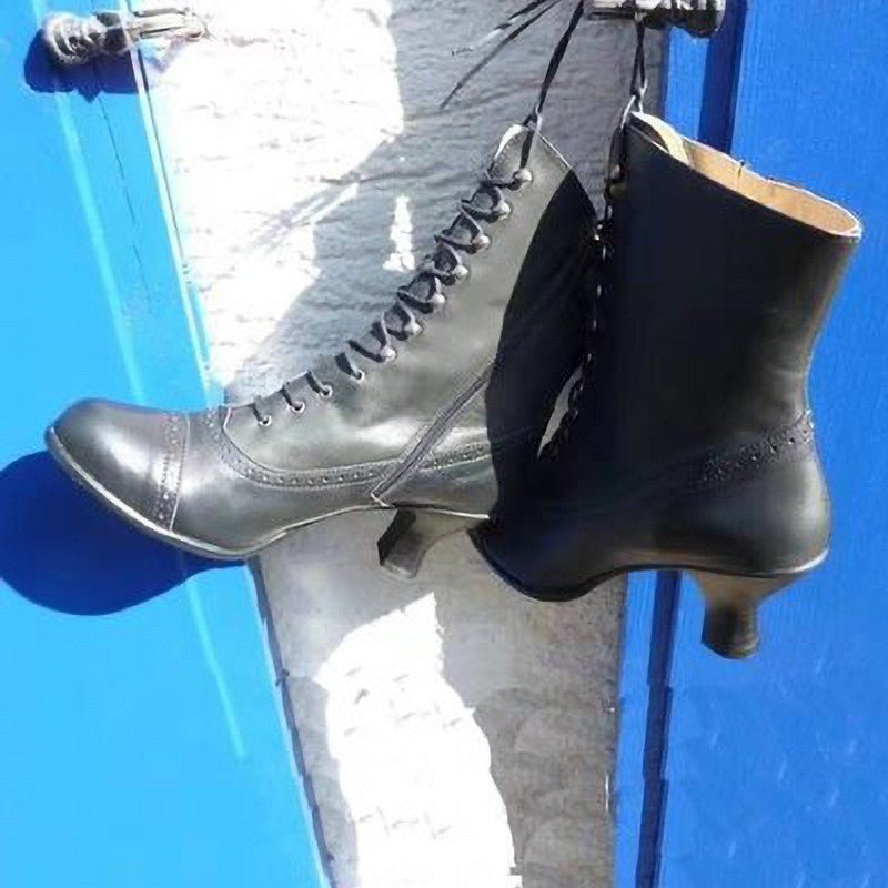 Graceful Orthopedic Boots for Modern Look