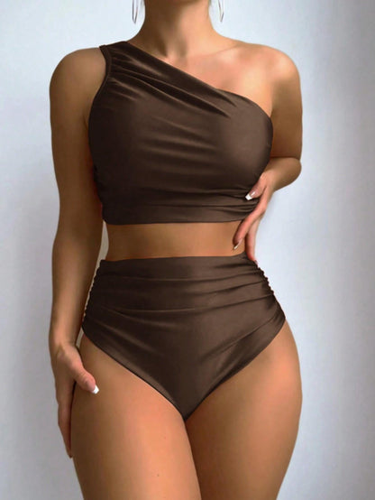 Finely Styled Top With a Classic Look