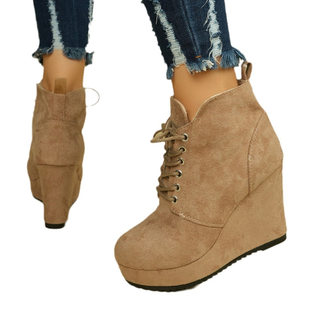 Graceful Orthopedic Boots for Modern Look