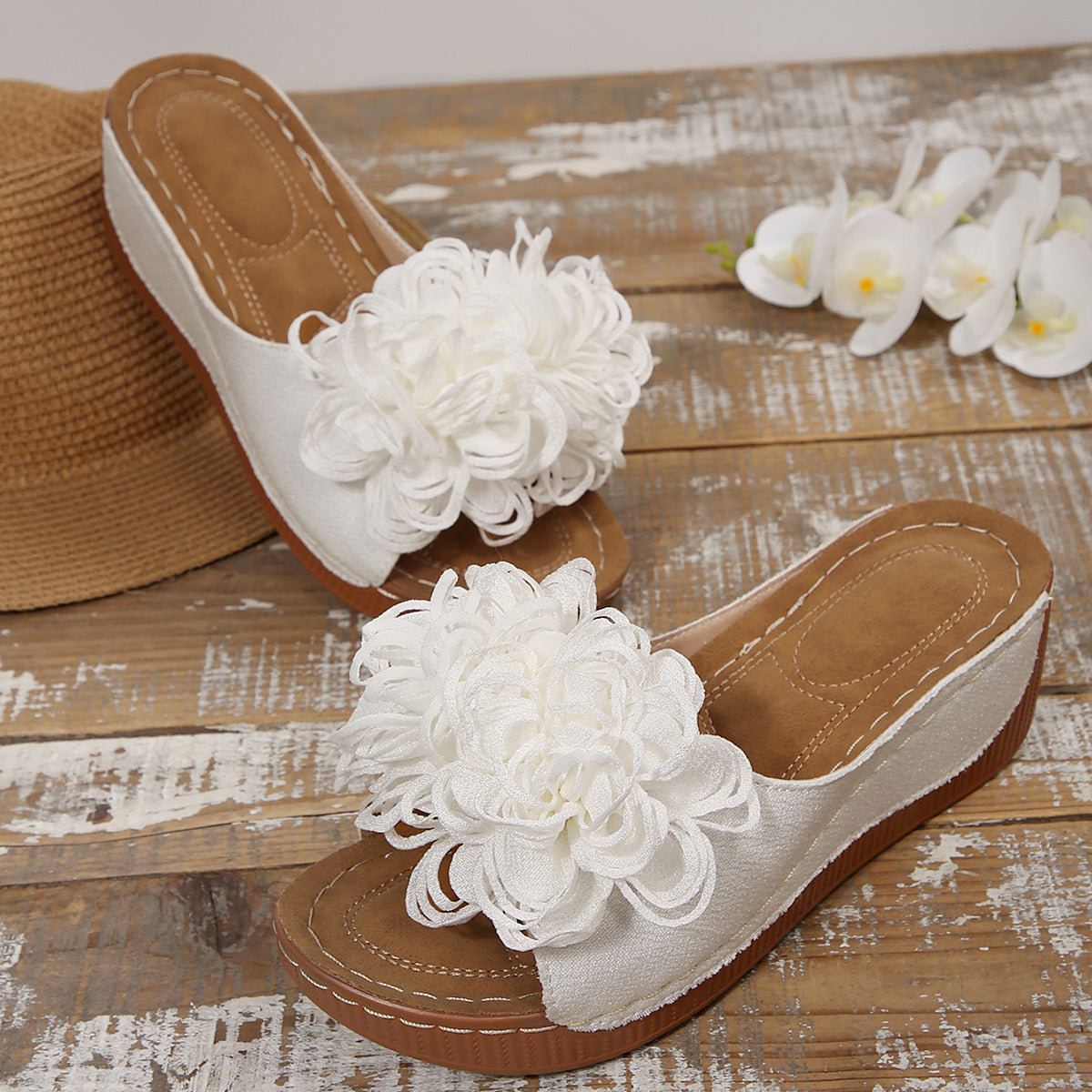 Graceful Orthopedic Sandals for Modern Look