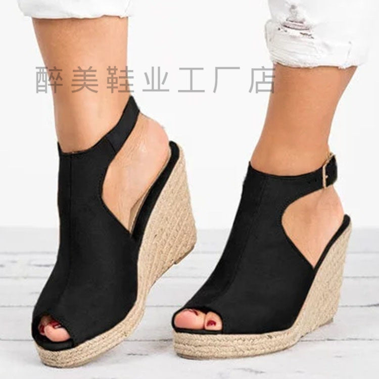 Graceful Orthopedic Sandals for Modern Look