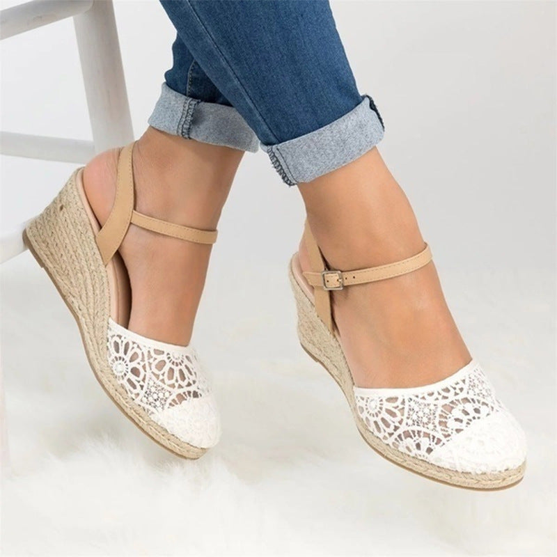 Graceful Orthopedic Sandals for Modern Look