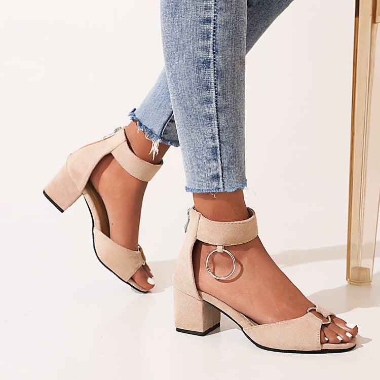 Graceful Orthopedic Sandals for Modern Look
