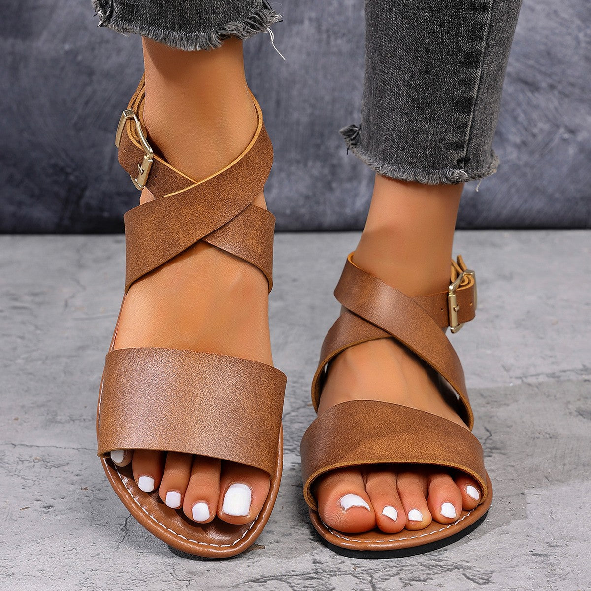 Graceful Orthopedic Sandals for Modern Look