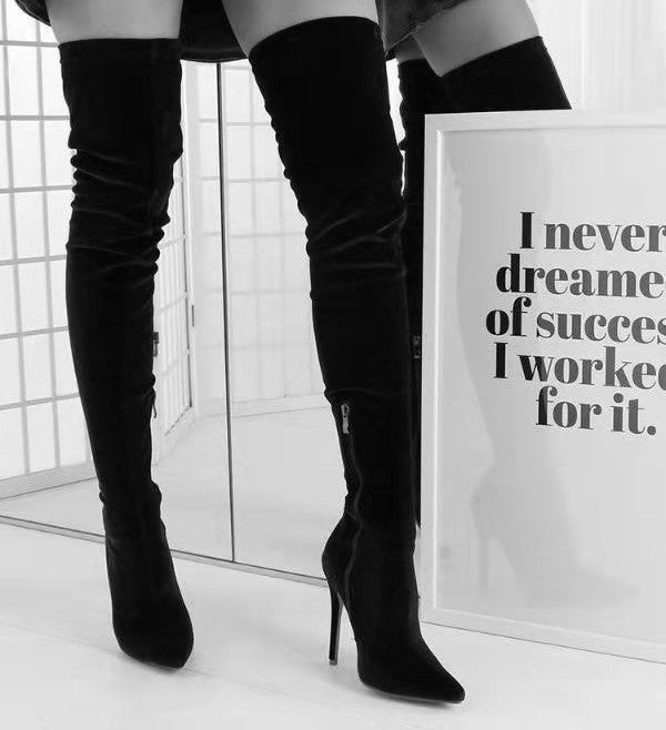 Graceful Orthopedic Boots for Modern Look
