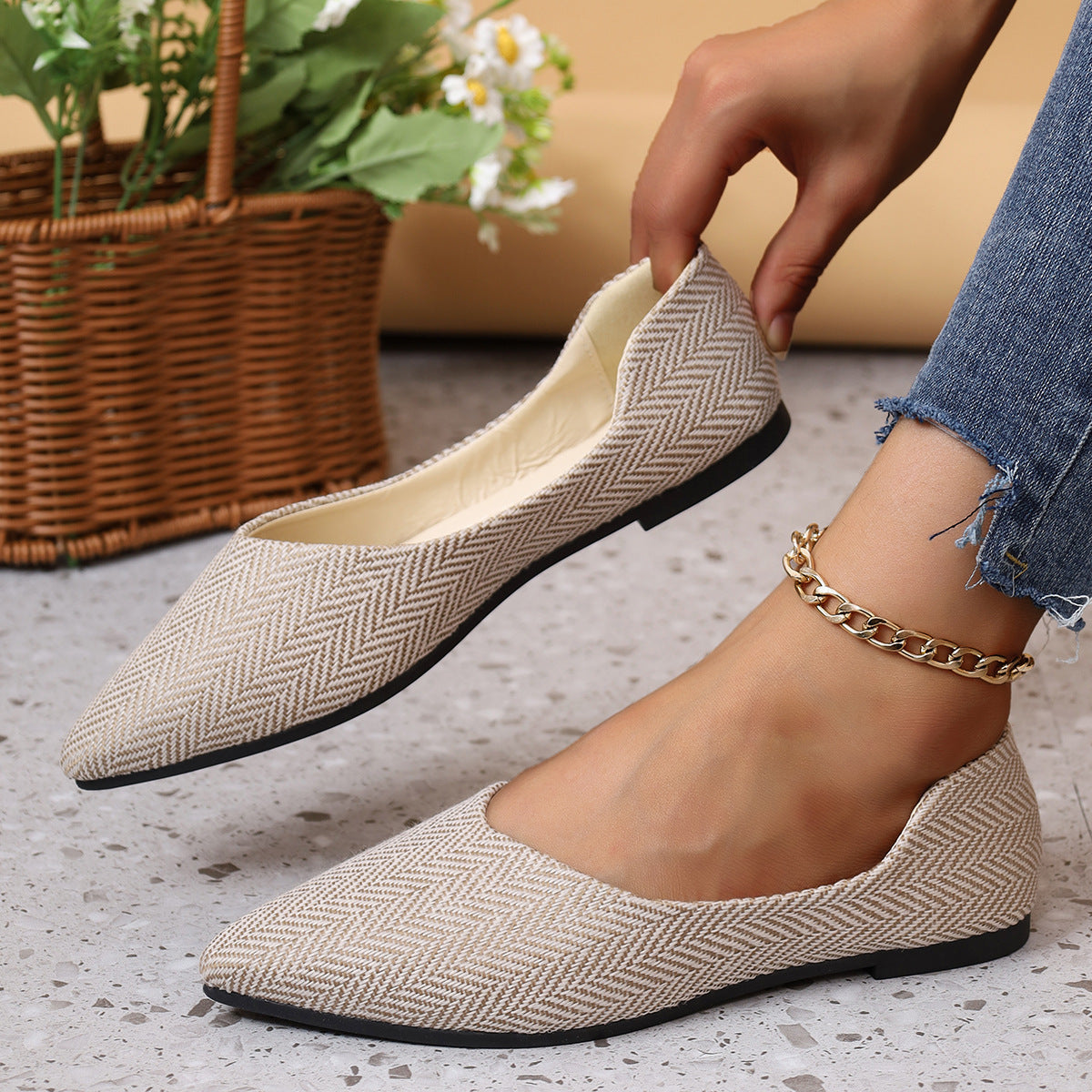 Chic Orthopedic Shoes with Unique Design