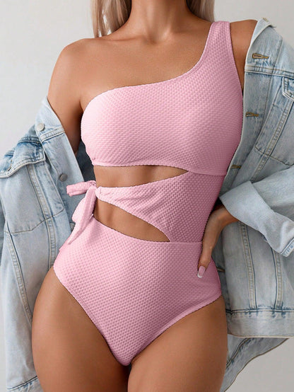 Beautifully Finished Top in a Timeless Design