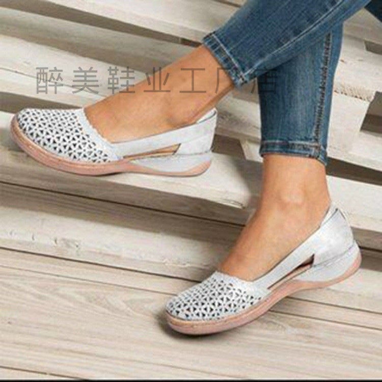 Chic Orthopedic Sandals with Unique Design