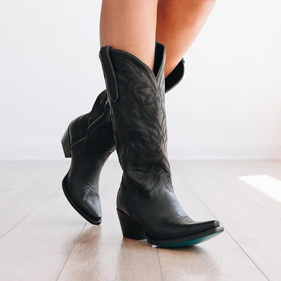 Chic Orthopedic Boots with Unique Design