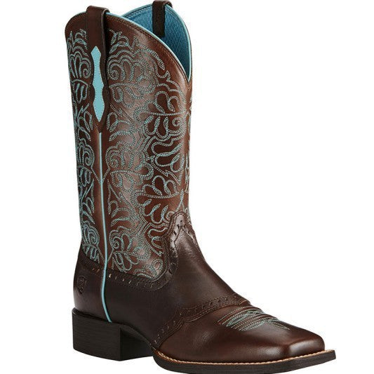 Graceful Orthopedic Boots for Modern Look