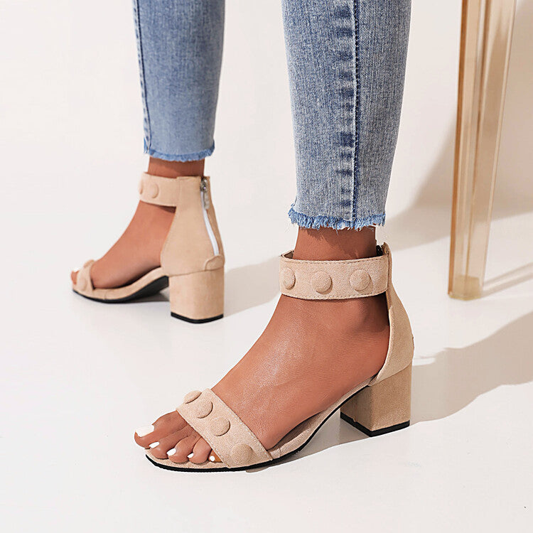 Graceful Orthopedic Sandals for Modern Look
