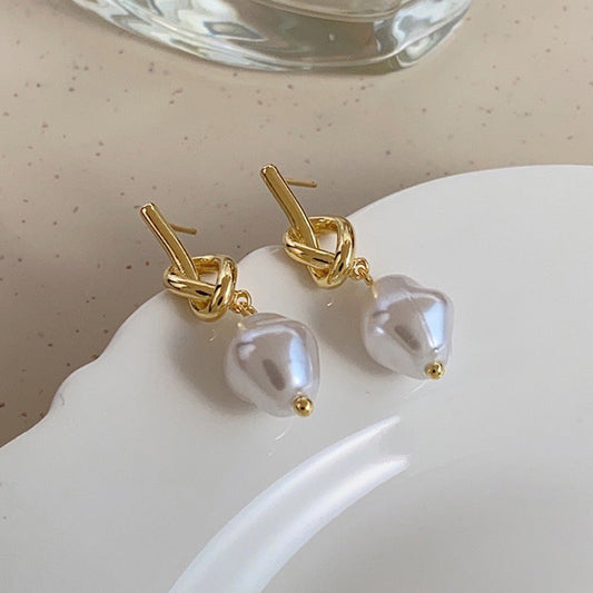 Ridhi Gold Asymmetric Pearl Studs