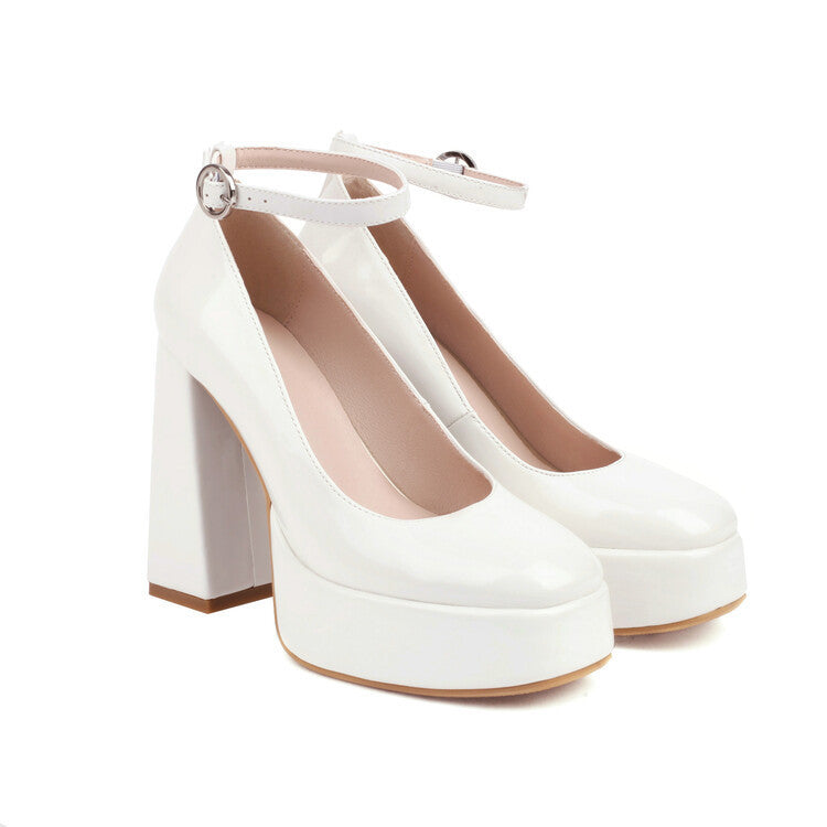 Chic Orthopedic Heels with Unique Design