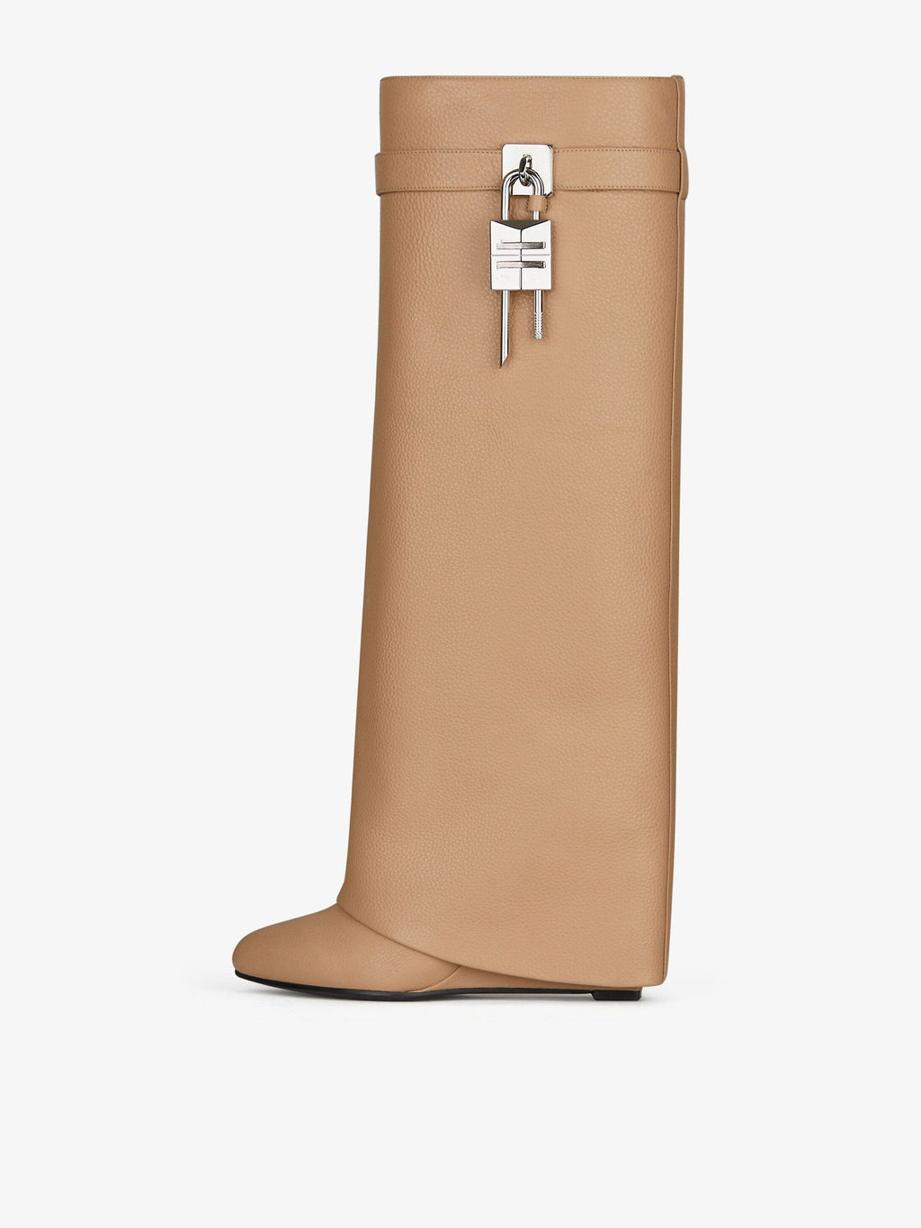 Graceful Orthopedic Boots for Modern Look