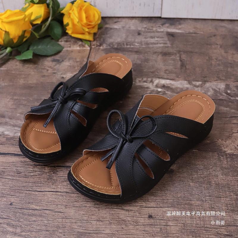 Graceful Orthopedic Sandals for Modern Look