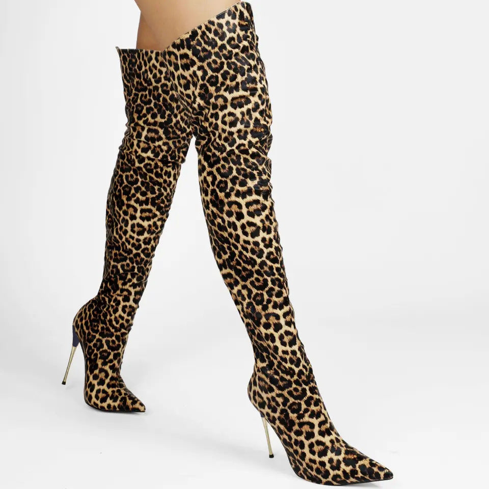 Chic Orthopedic Boots with Unique Design