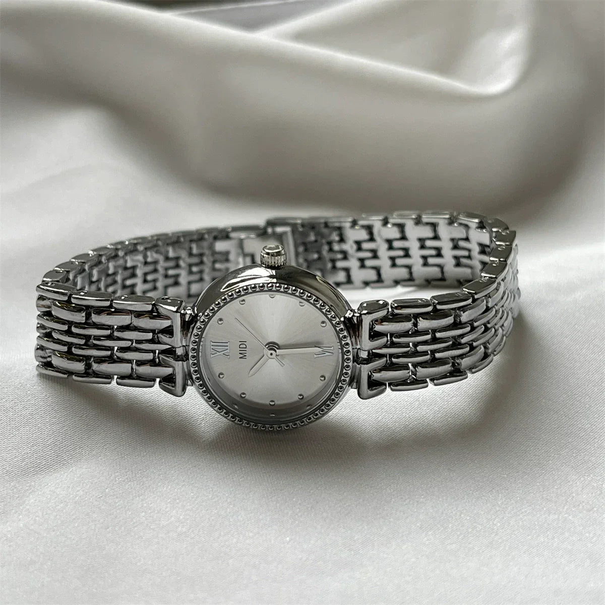 Retro Small Dial Bracelet Watch