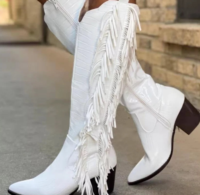 Graceful Orthopedic Boots for Modern Look