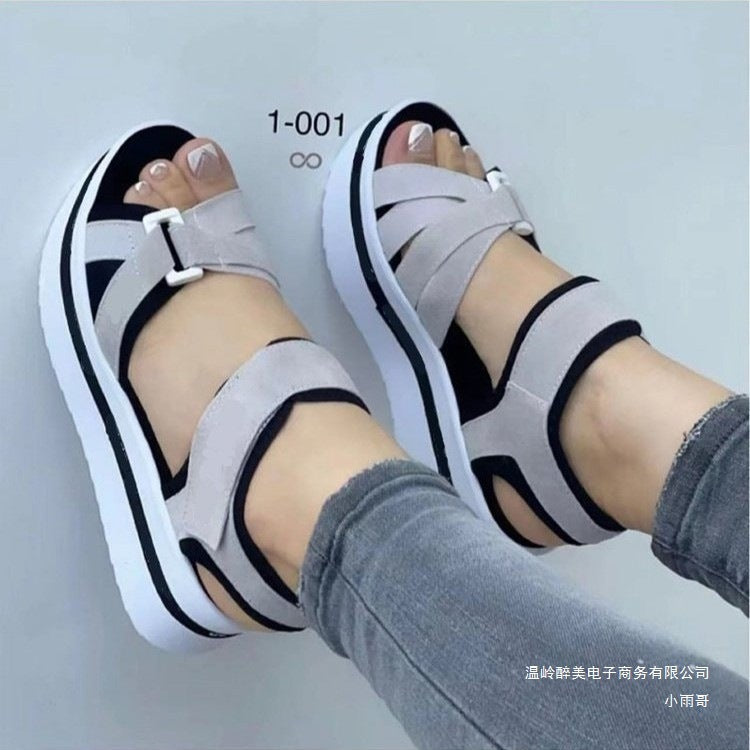 Chic Orthopedic Sandals with Unique Design