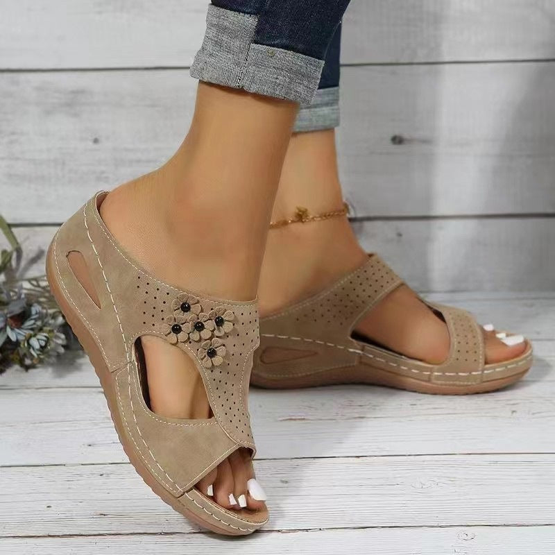 Graceful Orthopedic Sandals for Modern Look