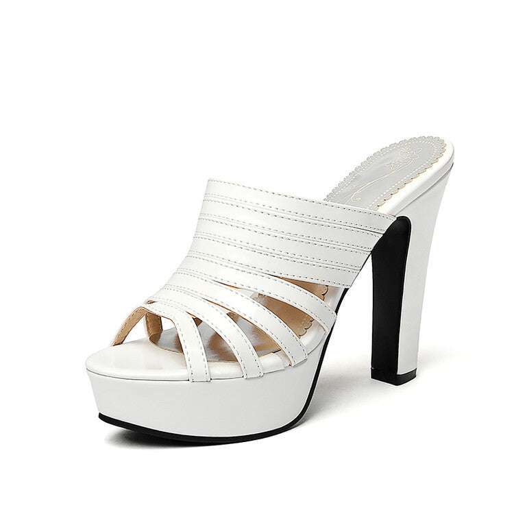 Graceful Orthopedic Sandals for Modern Look