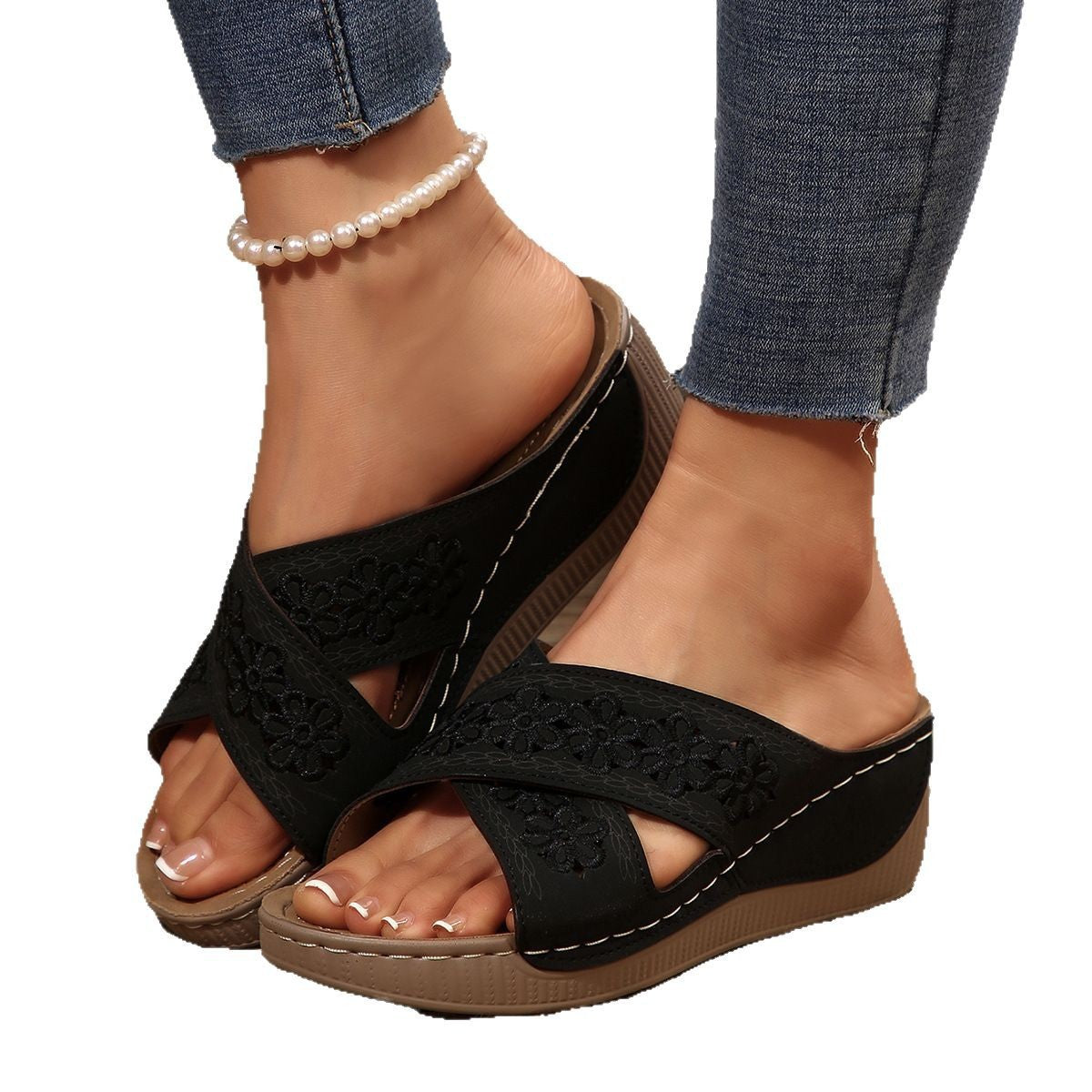 Chic Orthopedic Sandals with Unique Design