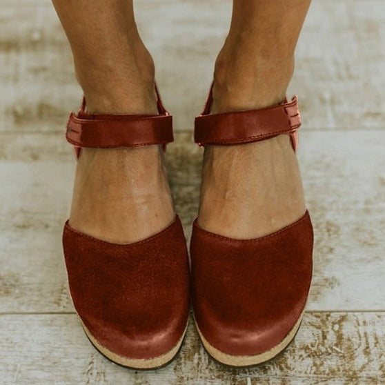 Graceful Orthopedic Sandals for Modern Look