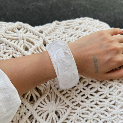 Helene Asymmetric Glossy Resin Bracelet