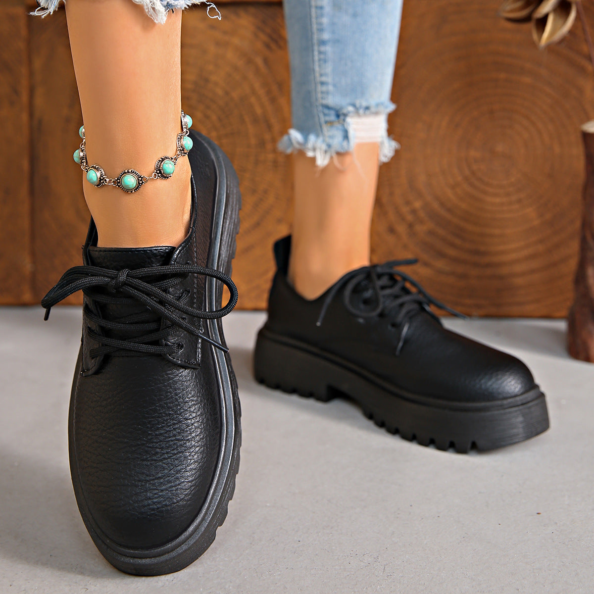Graceful Orthopedic Shoes for Modern Look