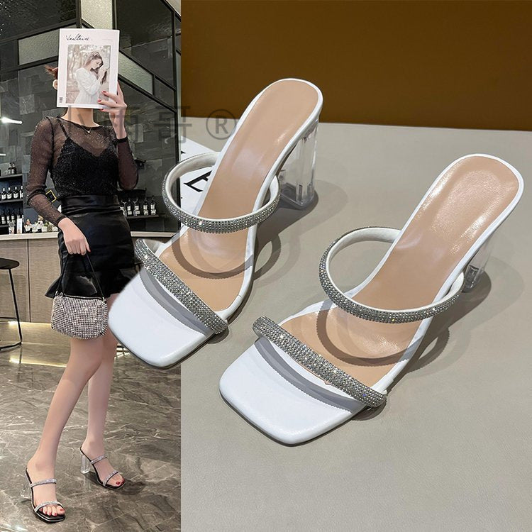 Graceful Orthopedic Sandals for Modern Look