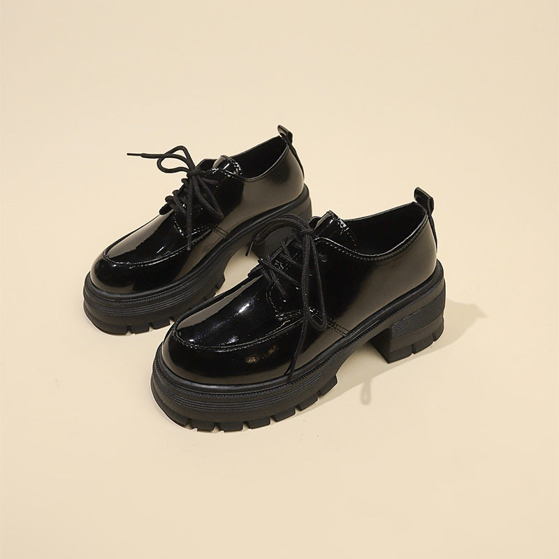 Graceful Orthopedic Shoes for Modern Look
