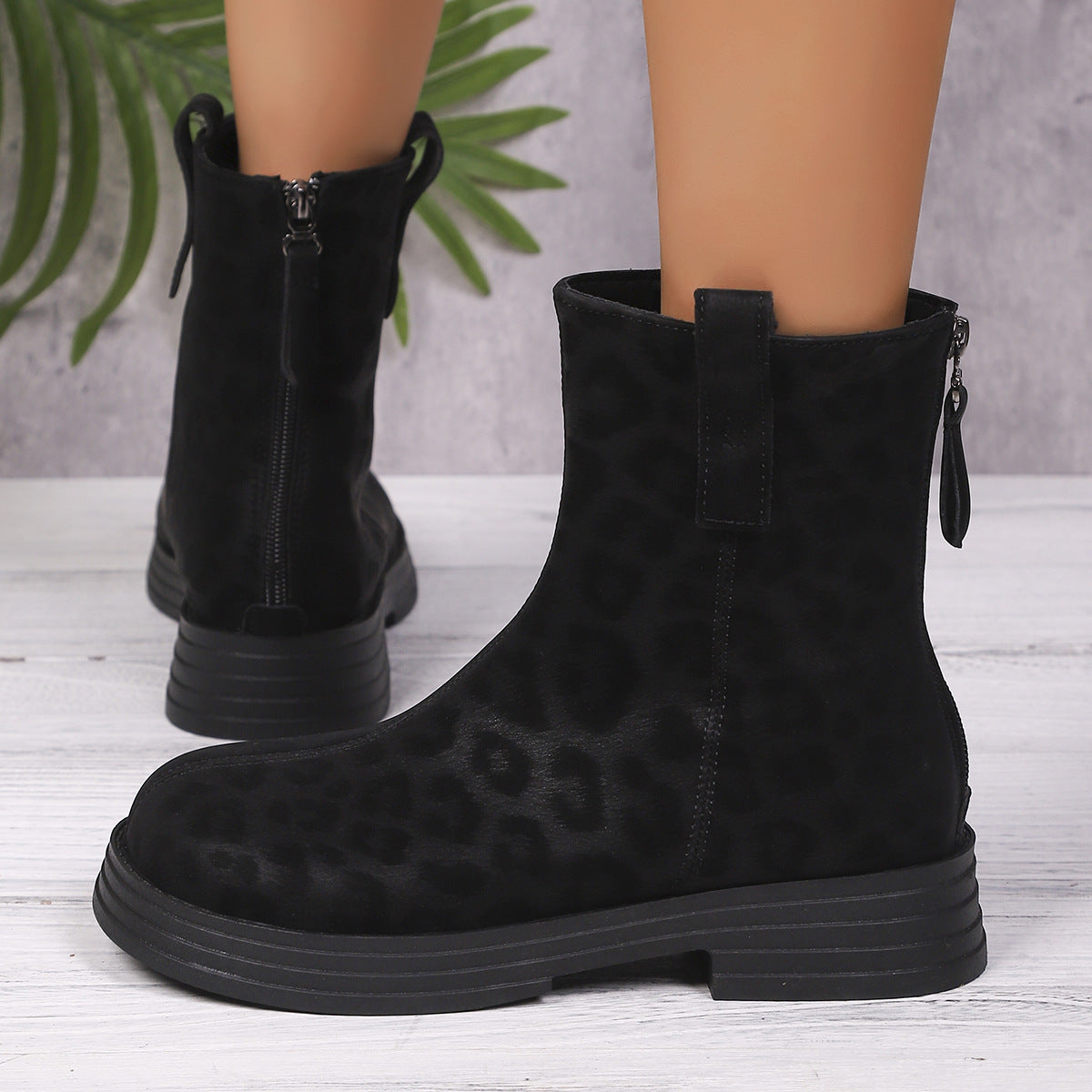 Graceful Orthopedic Boots for Modern Look