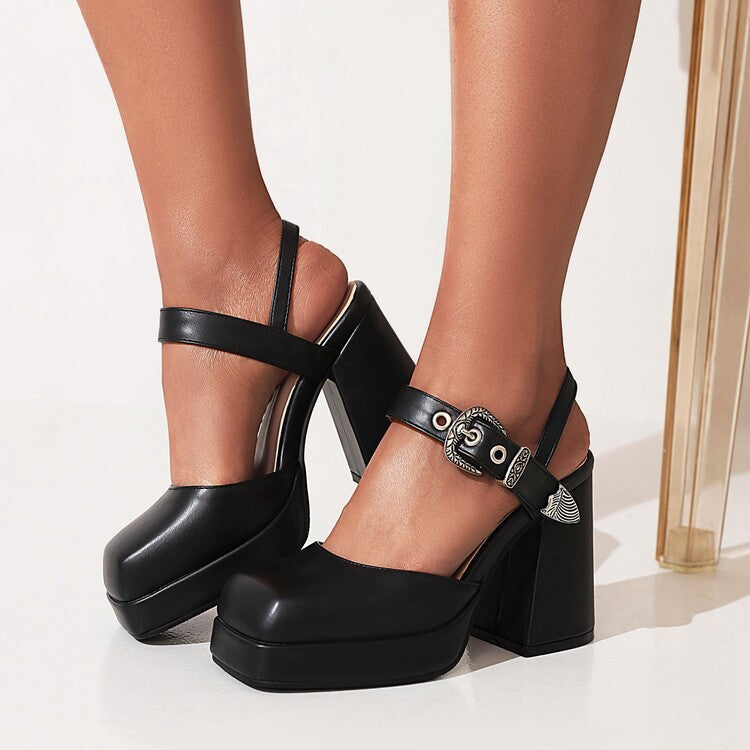 Chic Orthopedic Sandals with Unique Design