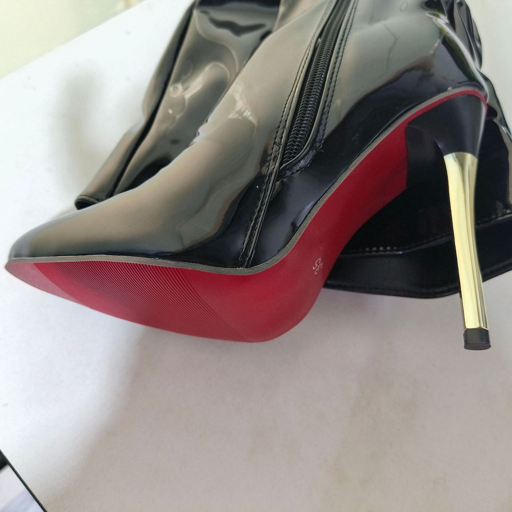Chic Orthopedic Boots with Unique Design