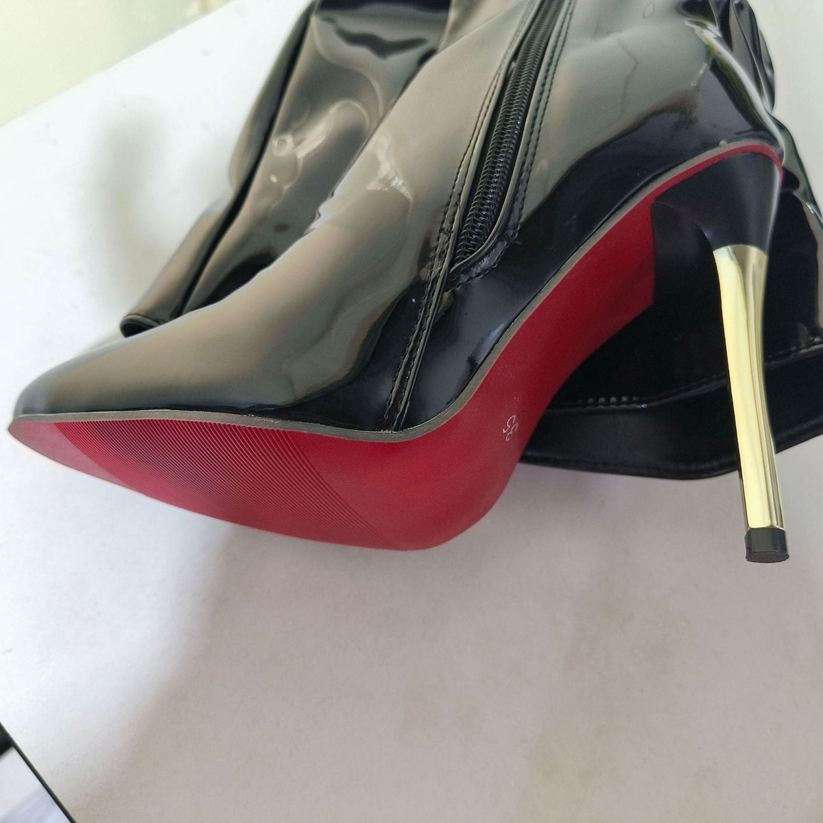 Chic Orthopedic Boots with Unique Design