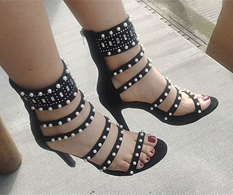 Chic Orthopedic Sandals with Unique Design