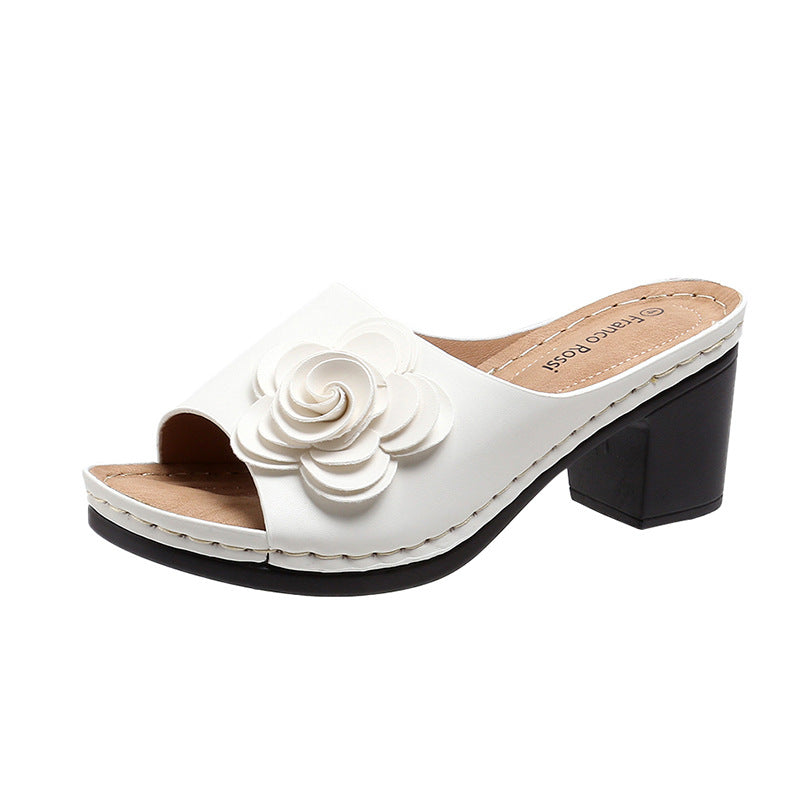 Graceful Orthopedic Sandals for Modern Look