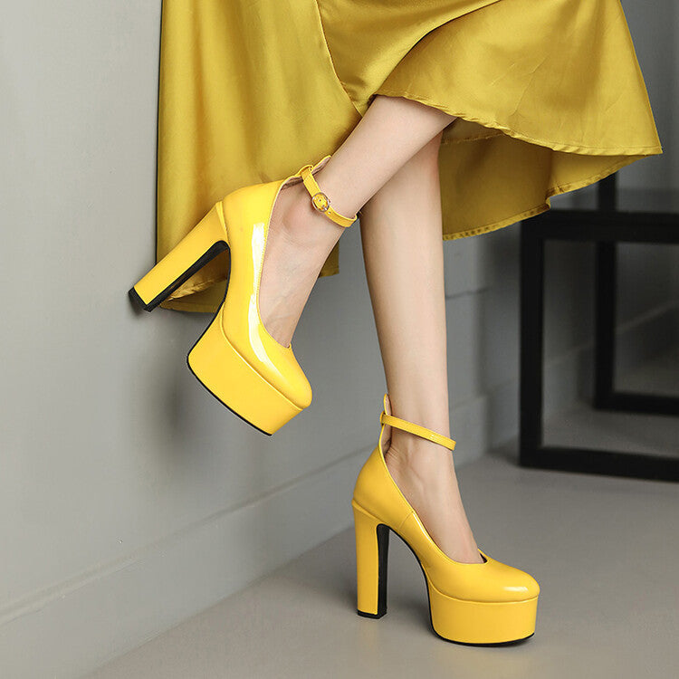 Chic Orthopedic Shoes with Unique Design