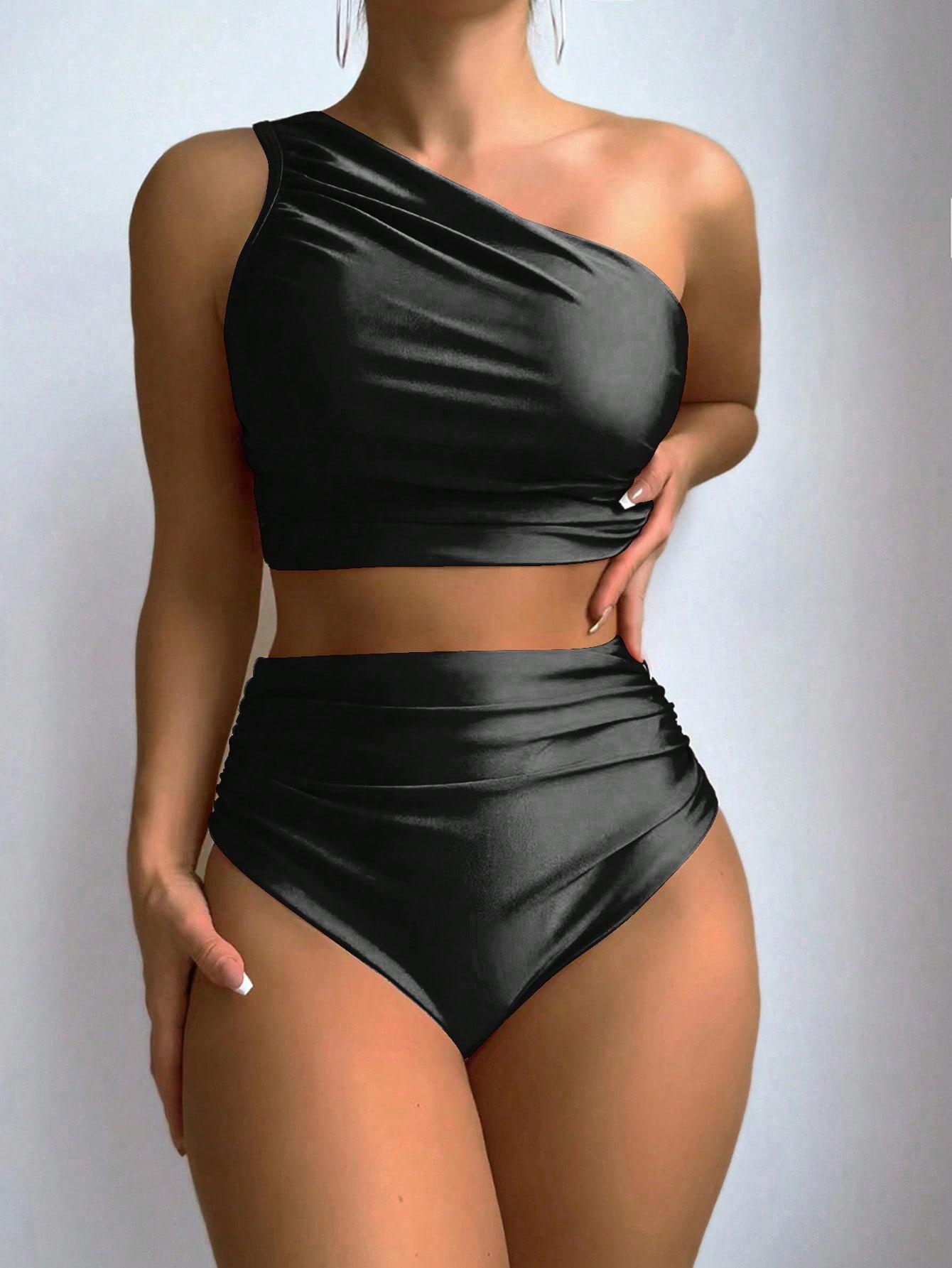 Finely Styled Top With a Classic Look