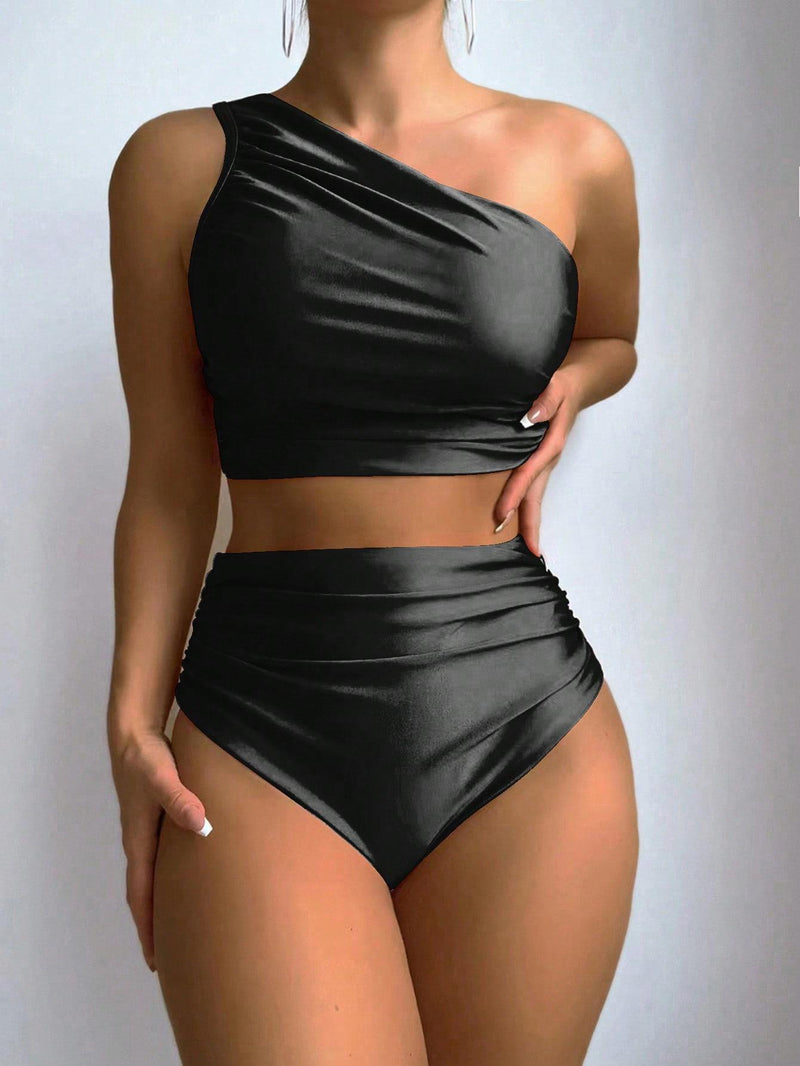 Finely Styled Top With a Classic Look