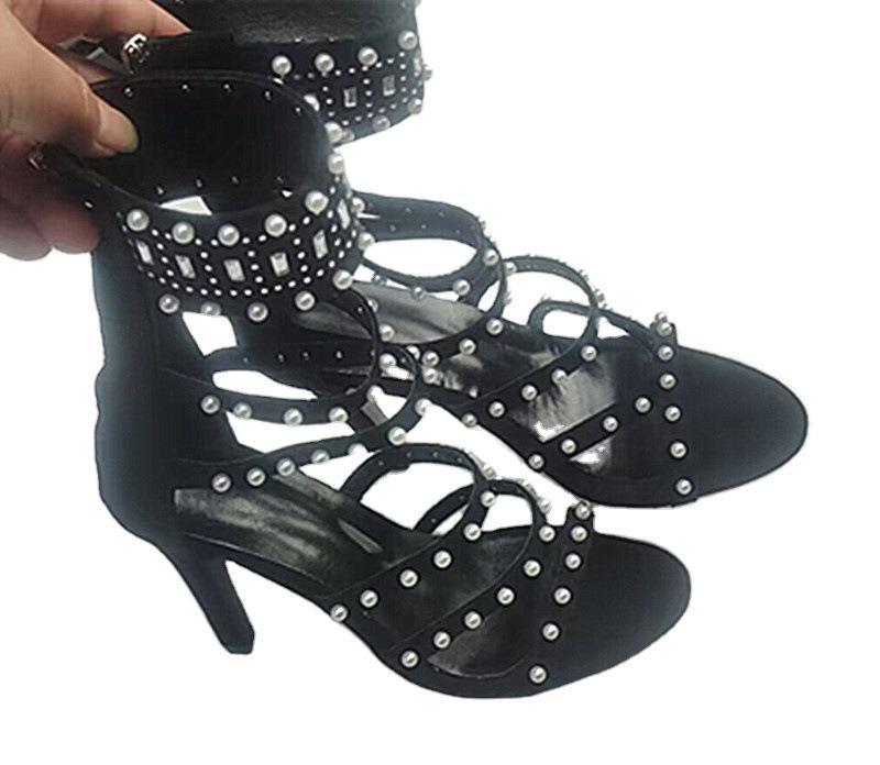 Chic Orthopedic Sandals with Unique Design