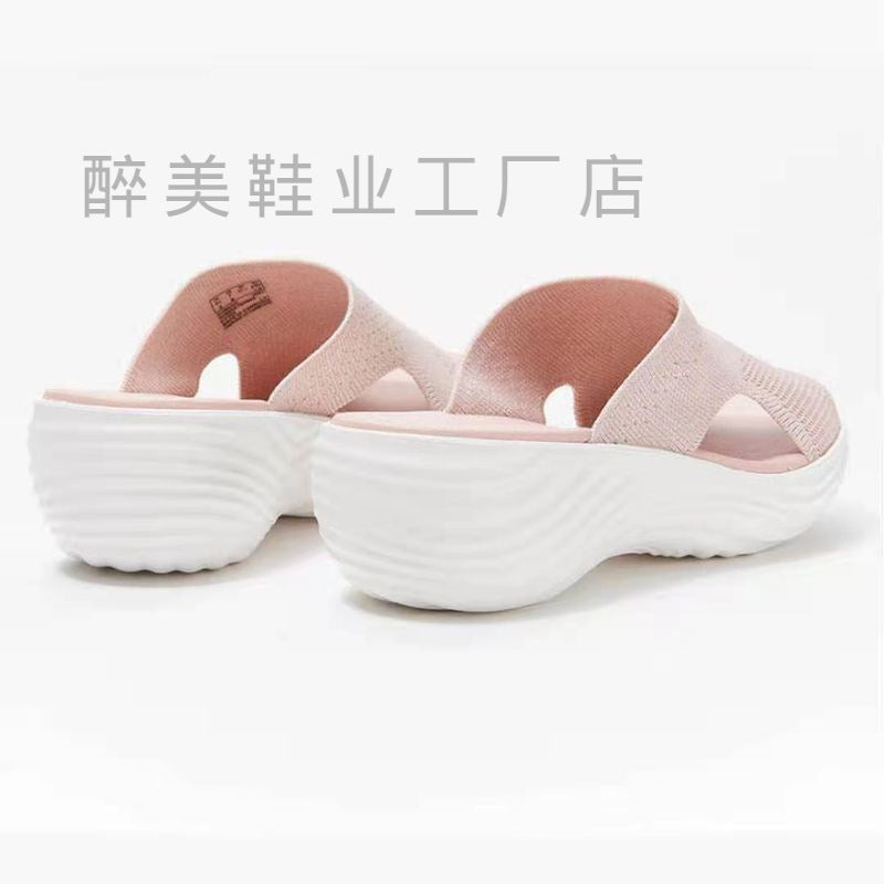 Graceful Orthopedic Sandals for Modern Look