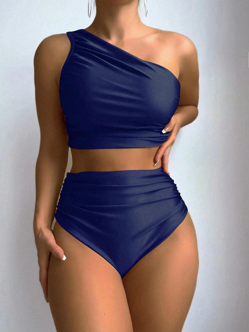 Finely Styled Top With a Classic Look