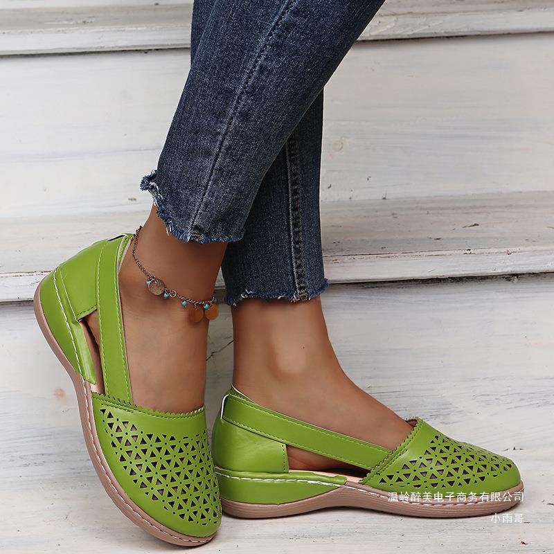 Graceful Orthopedic Sandals for Modern Look