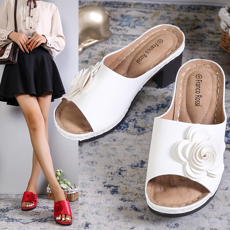 Graceful Orthopedic Sandals for Modern Look