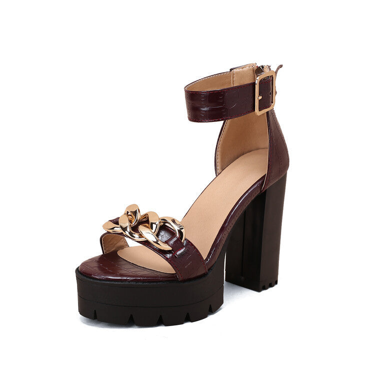 Graceful Orthopedic Sandals for Modern Look