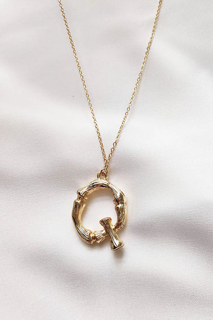 Initial Necklace P-t