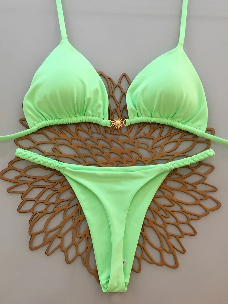 Casually Bikini With a Refined Edge