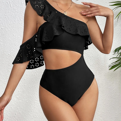 Effortlessly Bathing Suit With a Timeless Design