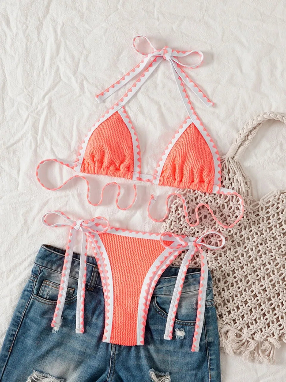 Casually Bikini With a Refined Edge